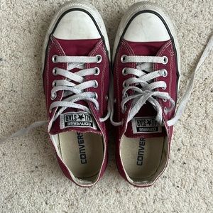 Maroon converse - 7